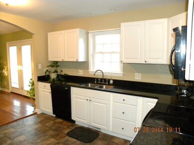 928 Green St, Roanoke Rapids, NC 27870 - photo 7