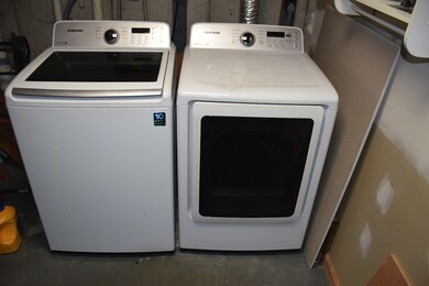 150 Bartemus Trail unit U71, Nashua, NH 03063 - photo 5