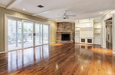 301 Rainier Dr, Houston, TX 77024 - photo 6