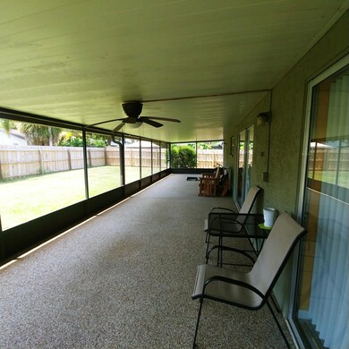 2233 west screened patio