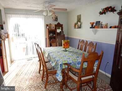 12 Alton Ct, Rosedale, MD 21237 - photo 4