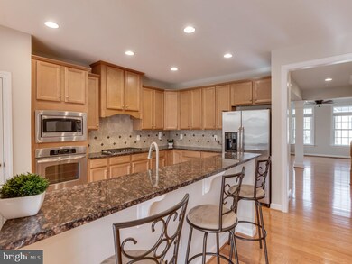 42585 Offenham Terrace, Chantilly, VA 20152 - photo 7