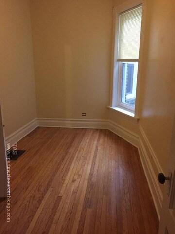 unlisted-address, Chicago, IL 60625 - photo 4