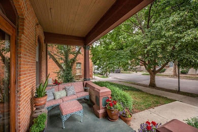 7 Front porch