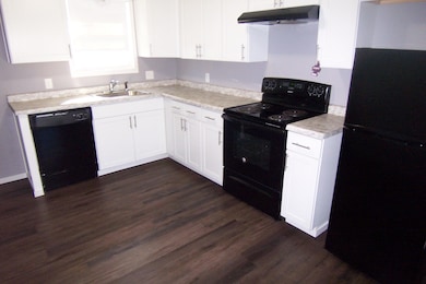 1630 N Hayes Ave, Springfield, MO 65803 - photo 3