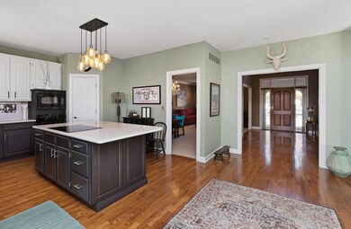 1312 Dunbar (26)