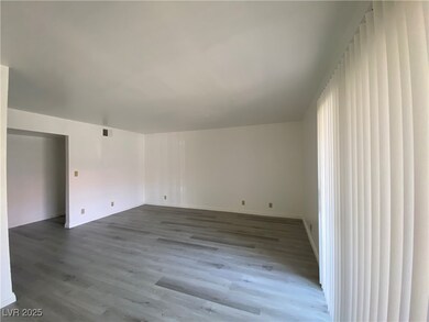 5221 River Glen Dr unit 195, Las Vegas, NV 89103 - photo 5