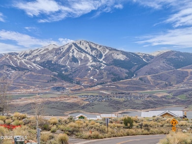 2-web-or-mls-1005-e-longview-dr-lot-23