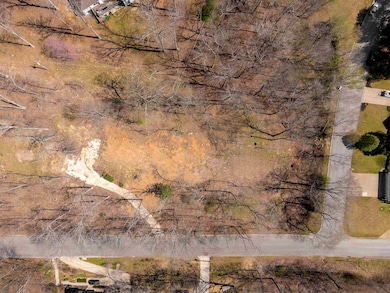 258 Creekside Dr, Florence, AL 35630 - photo 3