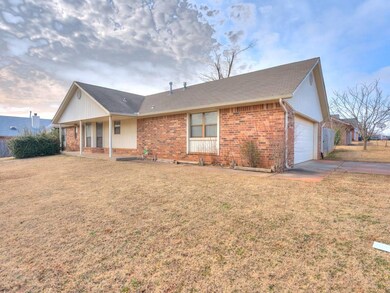 1005 David Rd, Moore, OK 73160 - photo 3