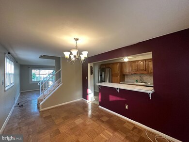 912 Circle Dr, Halethorpe, MD 21227 - photo 7