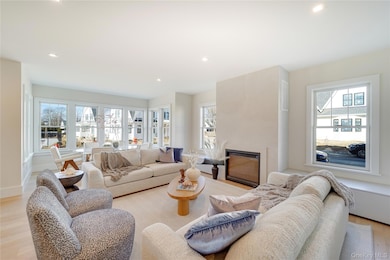 12 Depot Rd unit 101, Westhampton Beach, NY 11978 - photo 2