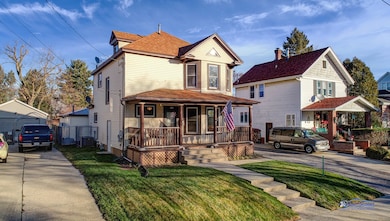 330 W Ridgeland Ave, Waukegan, IL 60085 - photo 4