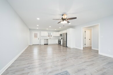 2523 E 8th St, Owensboro, KY 42303 - photo 7