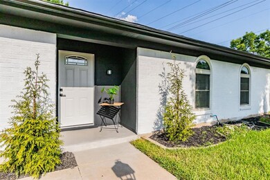 204 Simmons Dr, Hurst, TX 76053 - photo 6