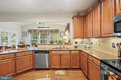 1149 Sassafras Cir, Eldersburg, MD 21784 - photo 6