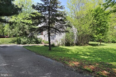 13815 Woodland Heights Dr, Hagerstown, MD 21742 - photo 3