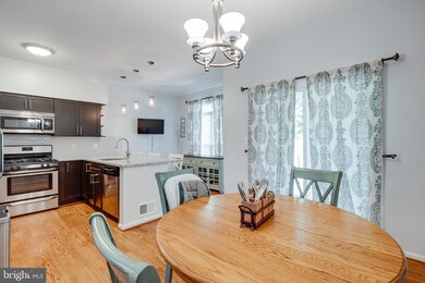 4214 Ashmere Cir, Dumfries, VA 22025 - photo 5