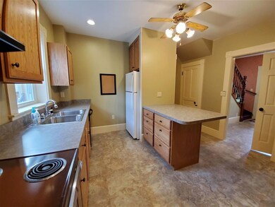 77 Church St, Saint Johnsbury, VT 05819 - photo 5