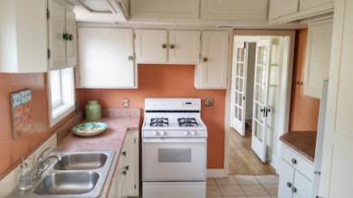 323 N Warren Ave, Tucson, AZ 85719 - photo 2