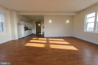 100 E Price St unit 3D, Philadelphia, PA 19144 - photo 3