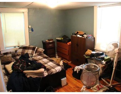 191 Mount Auburn St unit 3, Cambridge, MA 02138 - photo 2