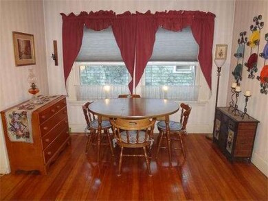 50 Pauline St, North Dartmouth, MA 02747 - photo 4