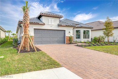 15492 Rio Ponace Ct, Naples, FL 34114 - photo 2