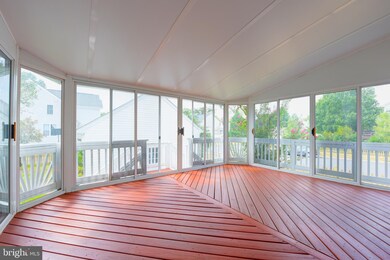 26205 Lands End Dr, Chantilly, VA 20152 - photo 5