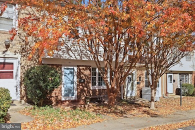 5 Hyacinth Ct, Gaithersburg, MD 20878 - photo 2