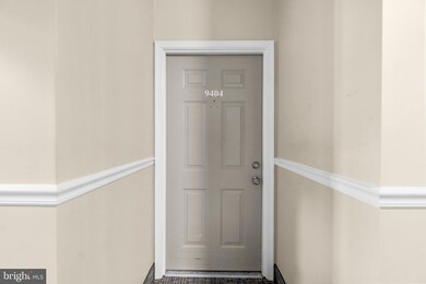 9404 Groffs Mill Dr unit 9404, Owings Mills, MD 21117 - photo 4