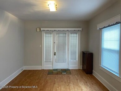 218 Crown Ave, Scranton, PA 18505 - photo 2