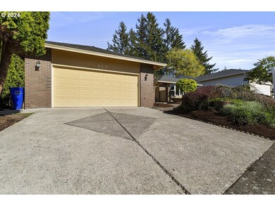 150 NE Greenway Dr, Gresham, OR 97030 - photo 2