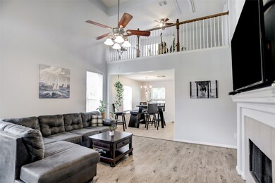 31727 Royal Woods Ct, Conroe, TX 77385 - photo 4