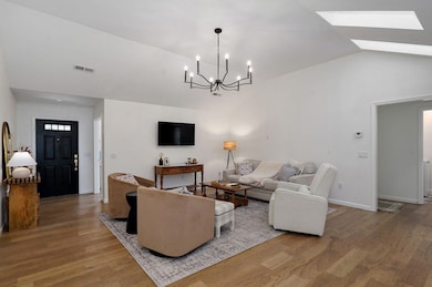 2405 Deatherage Ave-7