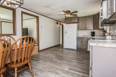 5 Buffum Rd, Charlton, MA 01507 - photo 4