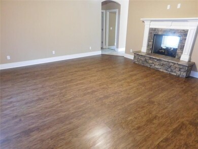 421 Captain Reid Ln, Prairie Grove, AR 72753 - photo 2