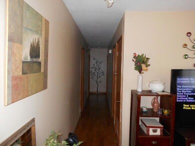 730 Walnut 001