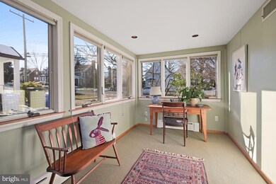 612 Pershing Dr, Silver Spring, MD 20910 - photo 7