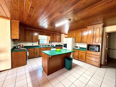 206 Ridge Cir, Dublin, GA 31021 - photo 7