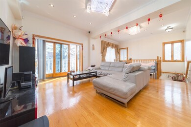 42-20 158th St, Flushing, NY 11358 - photo 3