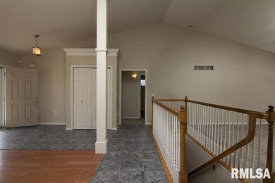 1630 W 51st St, Davenport, IA 52806 - photo 7