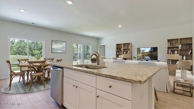 2 kitchen family and breakfast