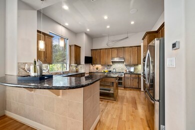 2413 Ralph St unit 12, Houston, TX 77006 - photo 4