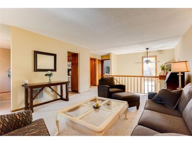8717-Cottonwood-Ln-N-007