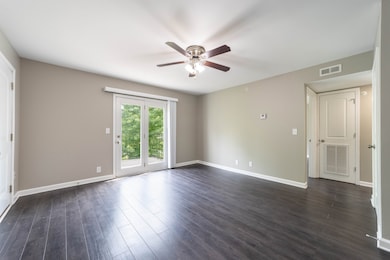 311 Hawkins Rd unit B8, Clarksville, TN 37040 - photo 4
