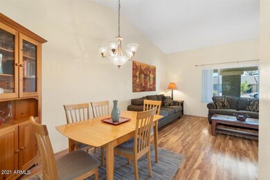 05-Dining Room