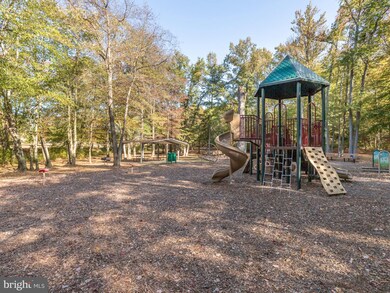 11569 Laurelwalk Dr, Laurel, MD 20708 - photo 2