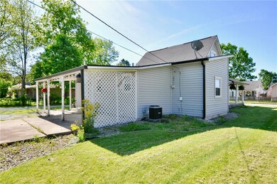 2108 N B St, Elwood, IN 46036 - photo 4