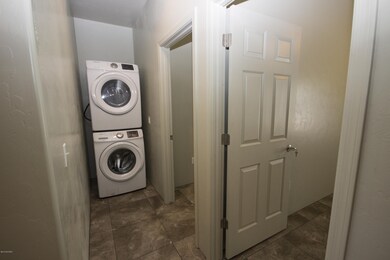 2537_laundry2
